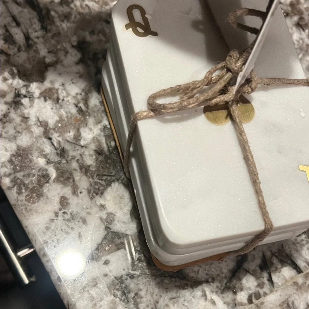 Bella Lux White Marble Queen of Hearts Coasters